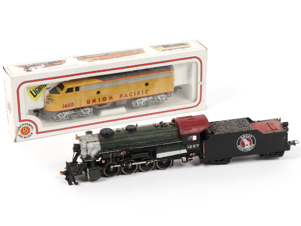 Lot 42 - BACHMANN HO (HONG KONG) (2)
