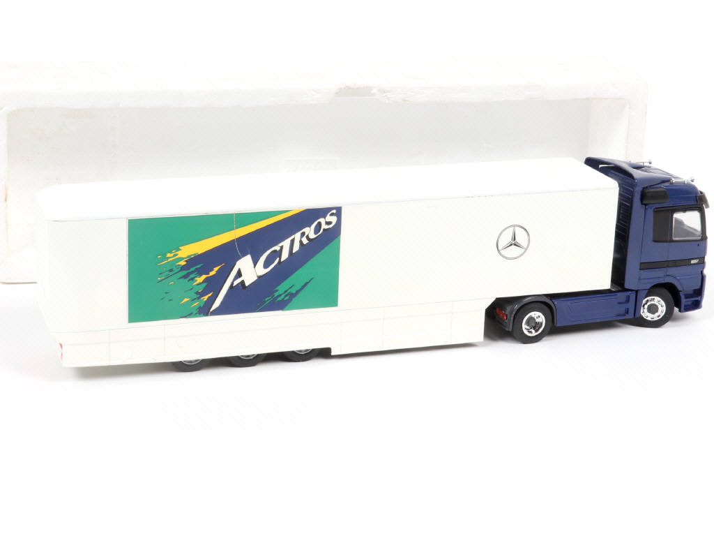 Lot 174 - NZG (ALLEMAGNE) (1)