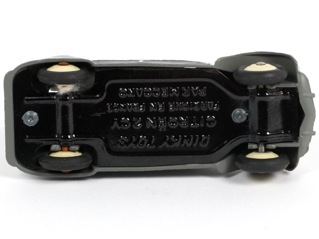 Lot 353 - DINKY TOYS (FRANCE) (1)