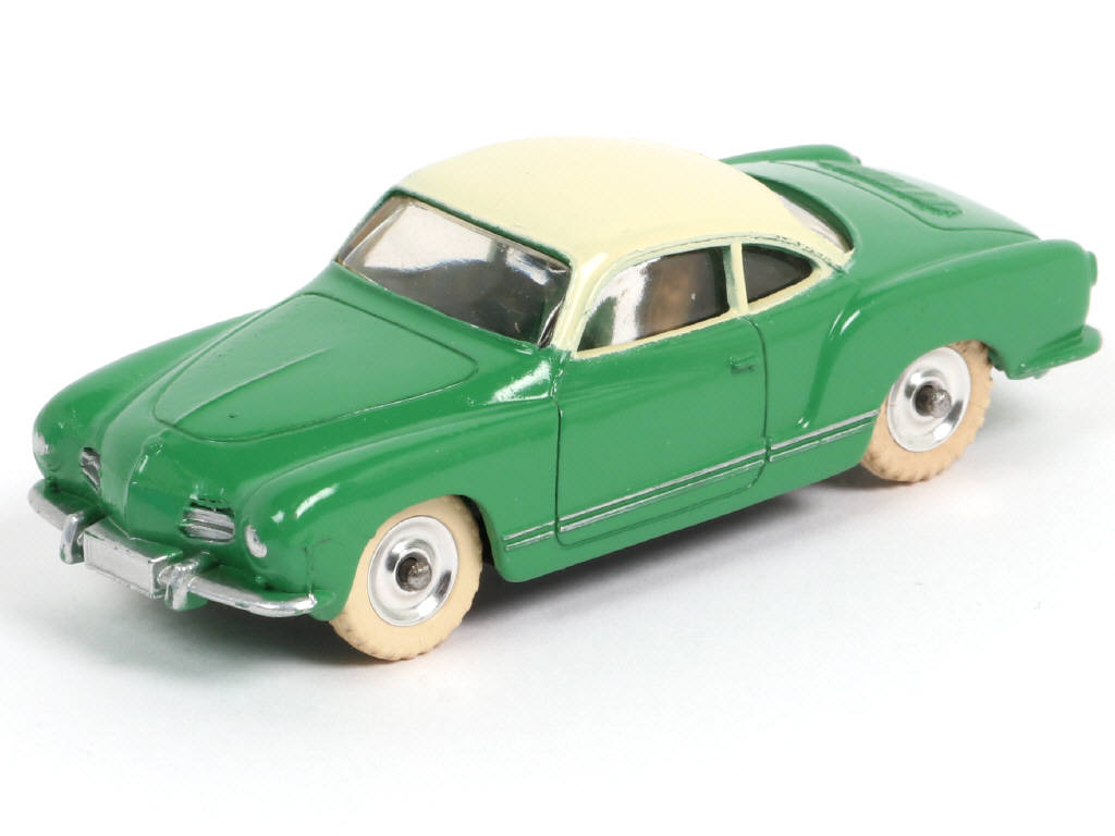 Lot 342 - DINKY TOYS (GB) (1)