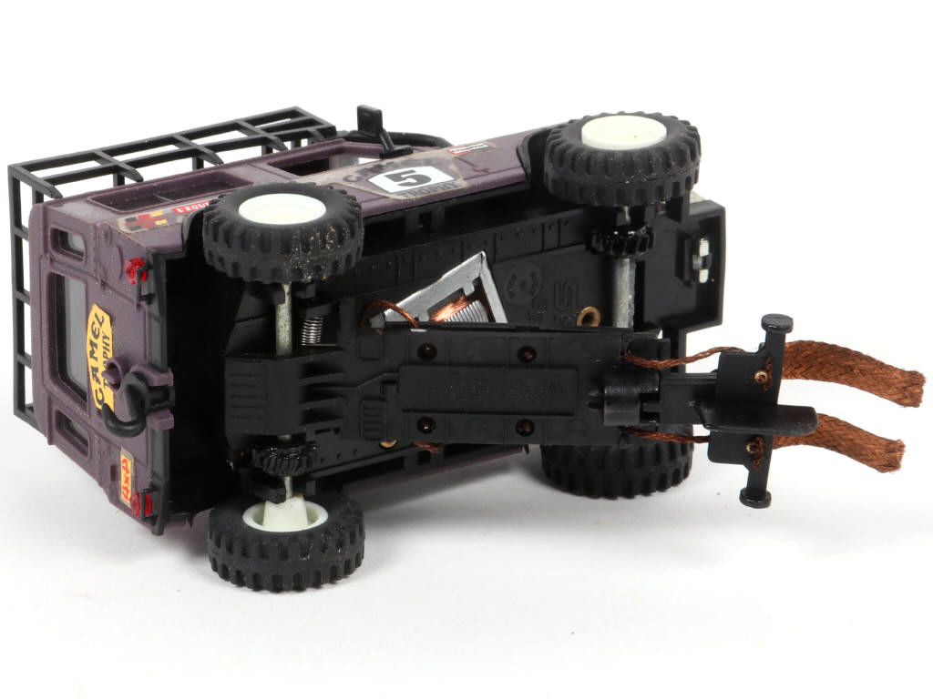 Lot 37 - SCALEXTRIC (FRANCE) (2)