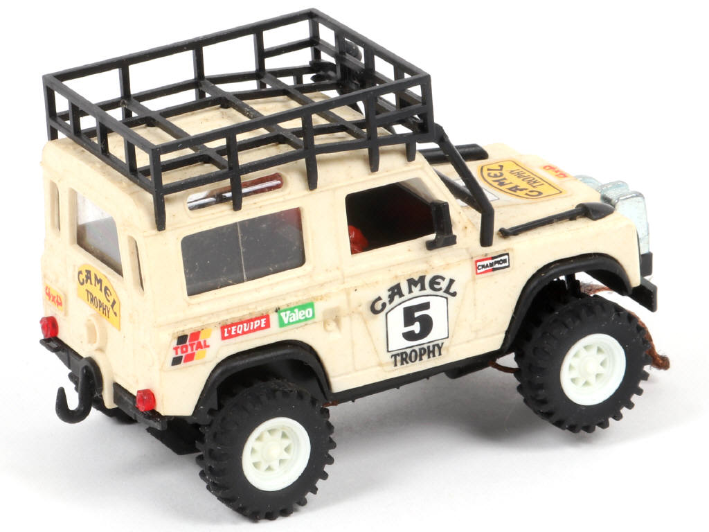 Lot 33 - SCALEXTRIC (FRANCE) (2)