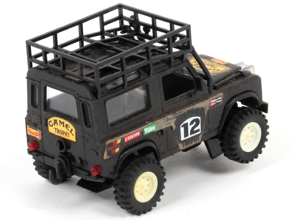Lot 34 - SCALEXTRIC (FRANCE) (2)