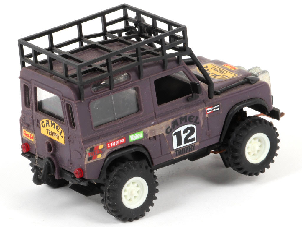 Lot 35 - SCALEXTRIC (FRANCE) (2)