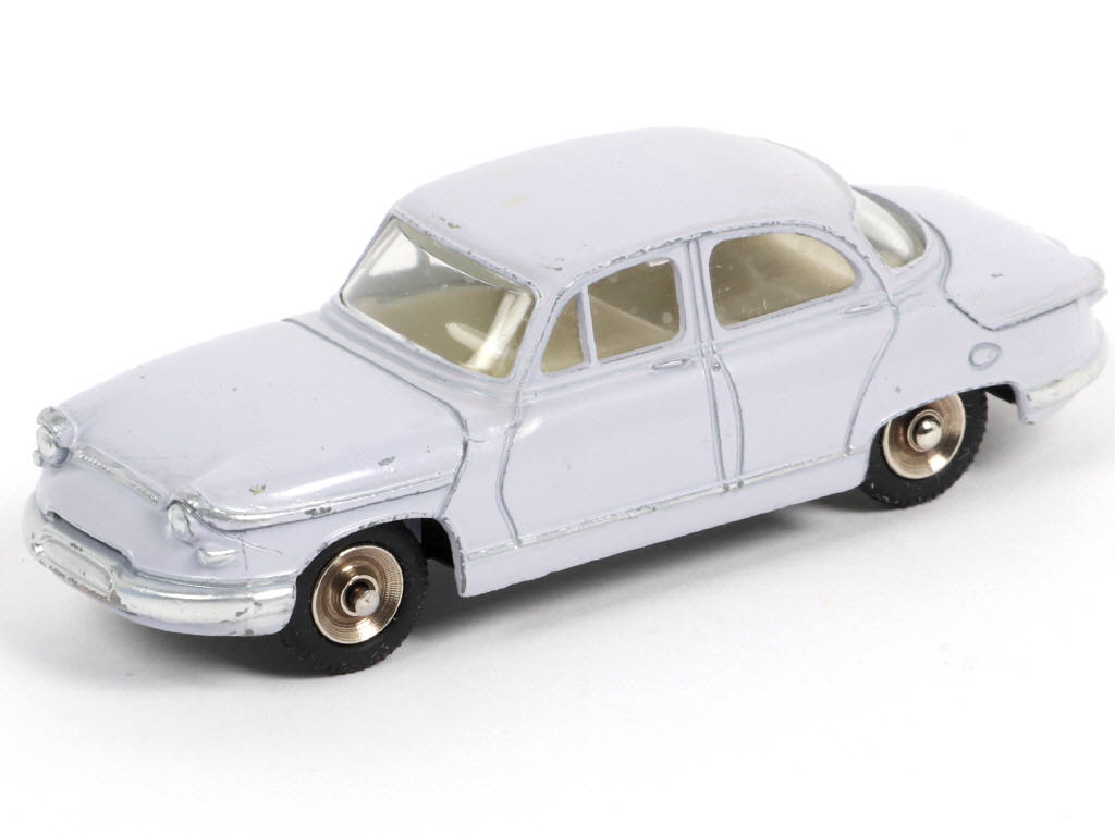 Lot 355 - DINKY TOYS (FRANCE) (1)