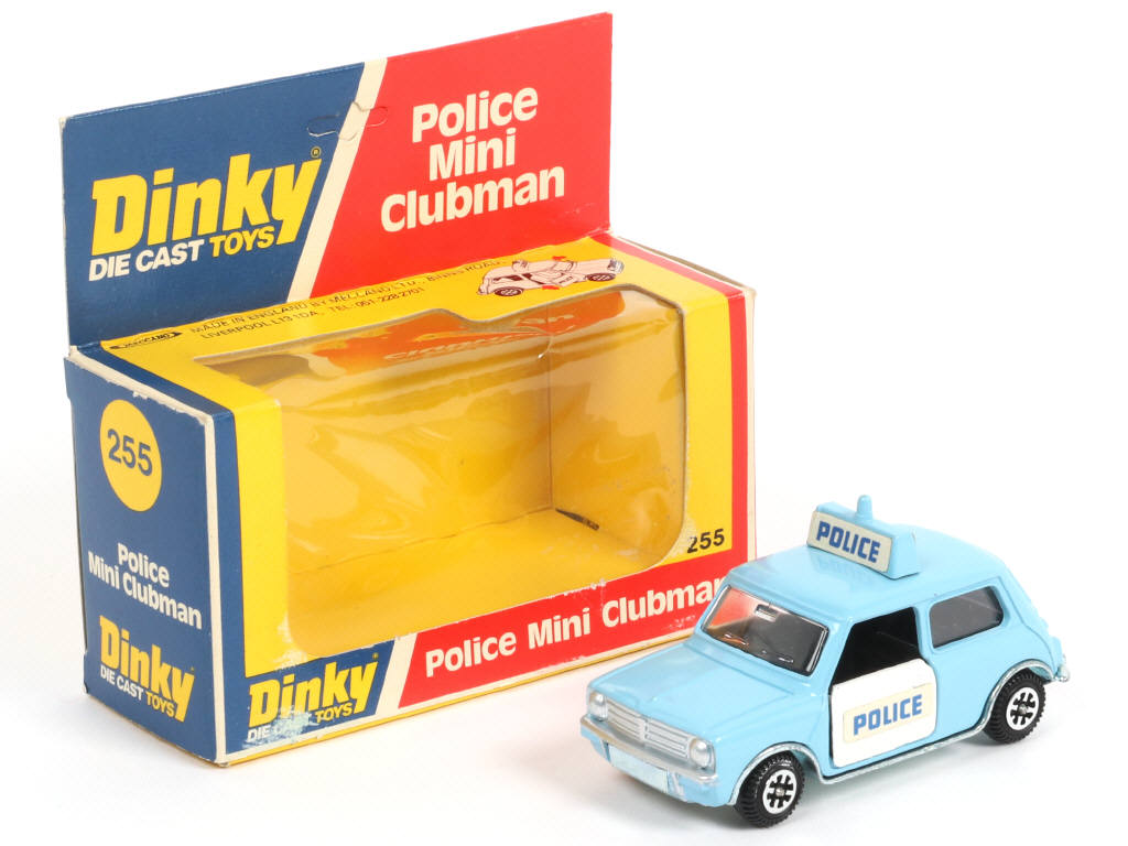 Lot 347 - DINKY TOYS (GB) (1)