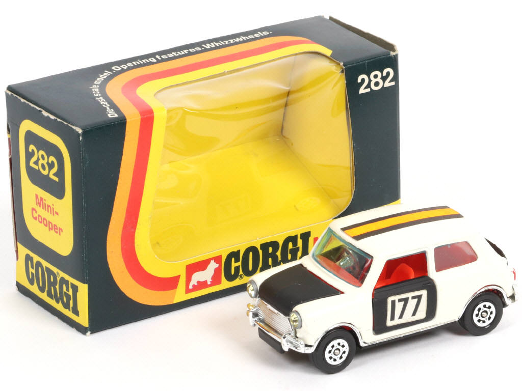 Lot 239 - CORGI TOYS (GB) (1)