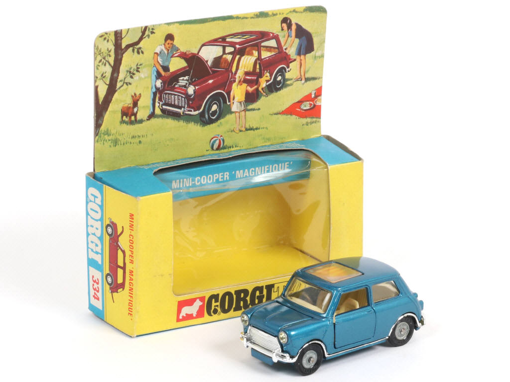 Lot 242 - CORGI TOYS (GB) (1)