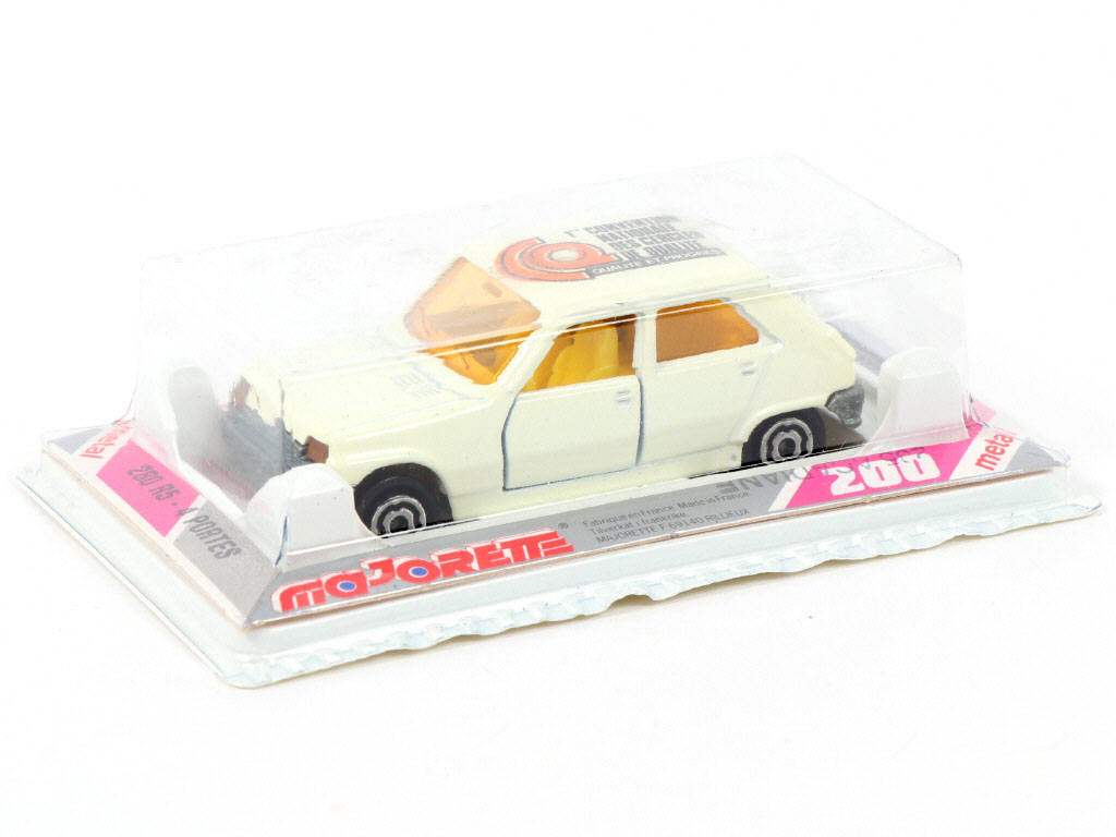 Lot 4 - MAJORETTE (FRANCE) (1)