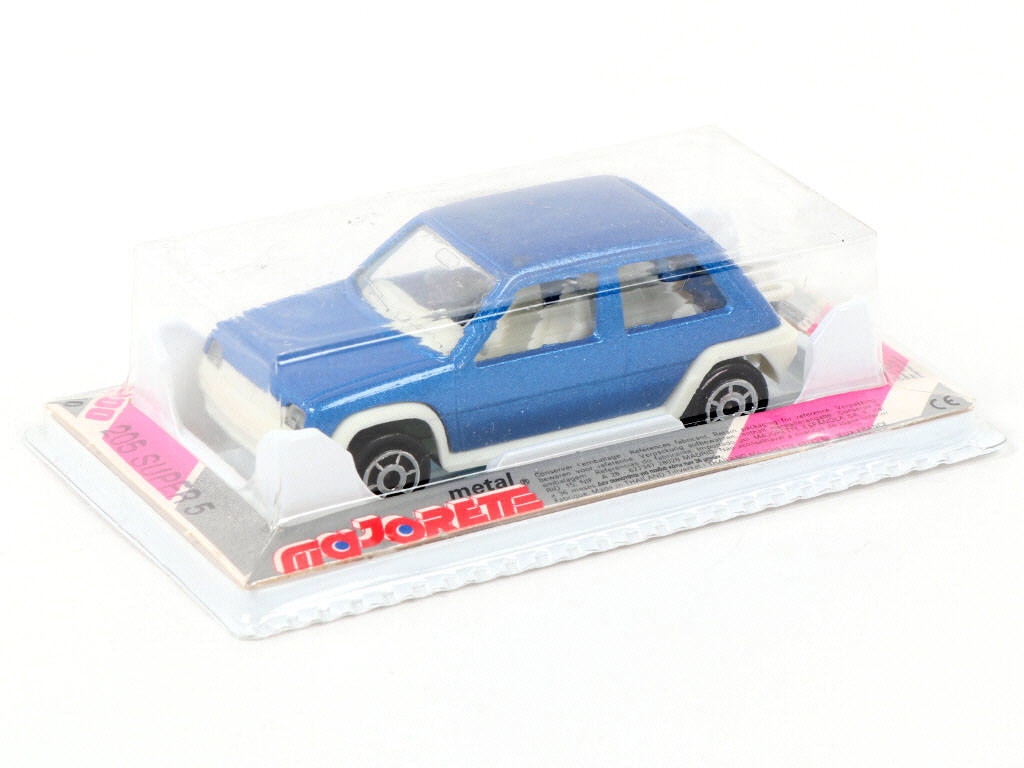 Lot 13 - MAJORETTE (FRANCE) (1)