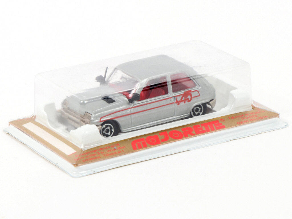 Lot 32 - MAJORETTE (FRANCE) (1)