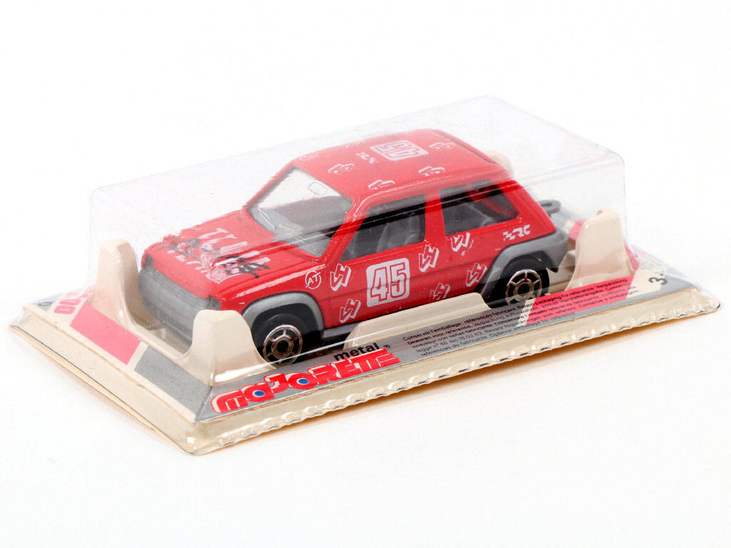 Lot 39 - MAJORETTE (FRANCE) (1)