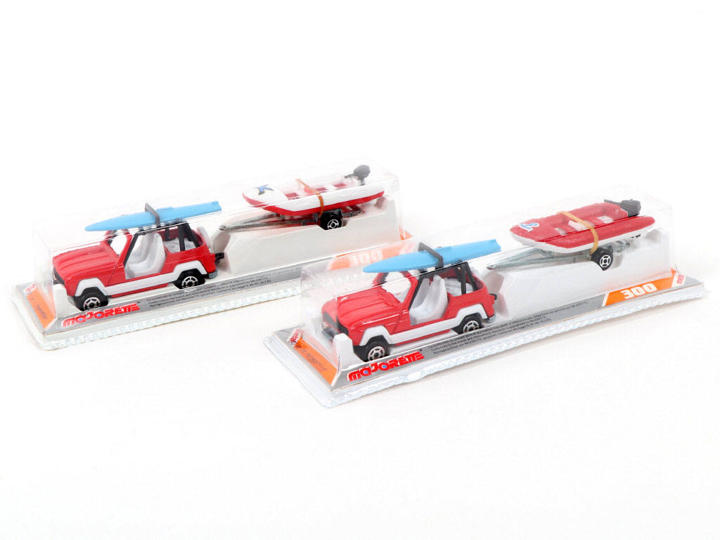 Lot 44 - MAJORETTE (FRANCE) (2)