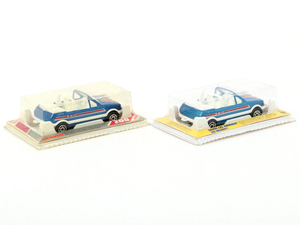 Lot 59 - MAJORETTE (FRANCE) (2)