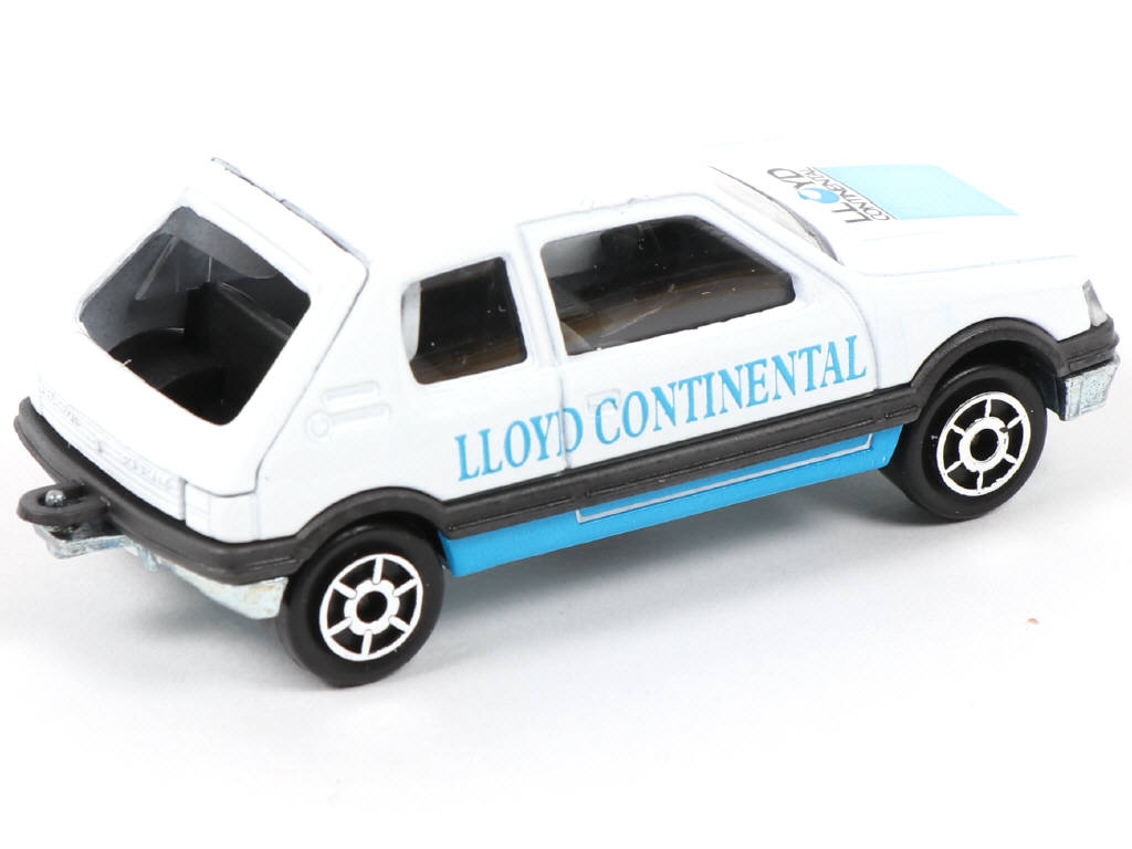 Lot 66 - MAJORETTE (FRANCE) (1)