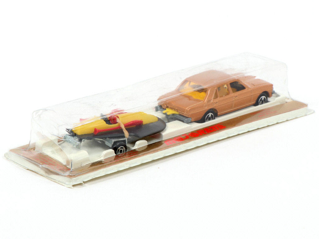 Lot 75 - MAJORETTE (FRANCE) (1)