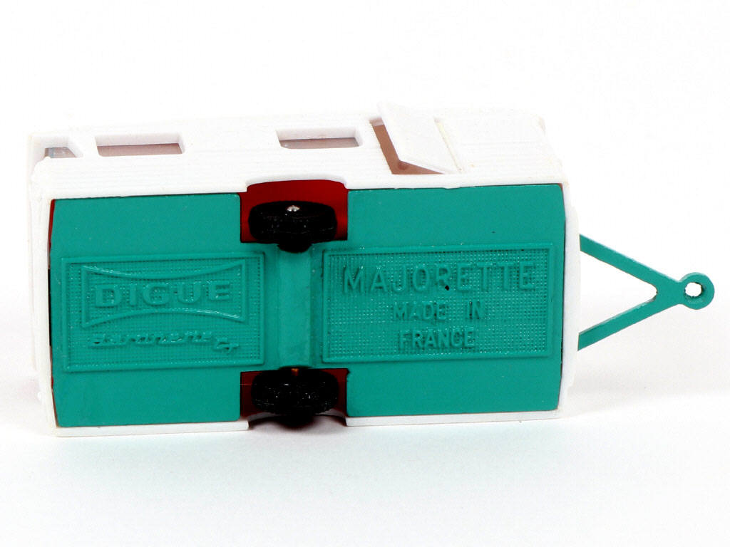 Lot 80 - MAJORETTE (FRANCE) (1)