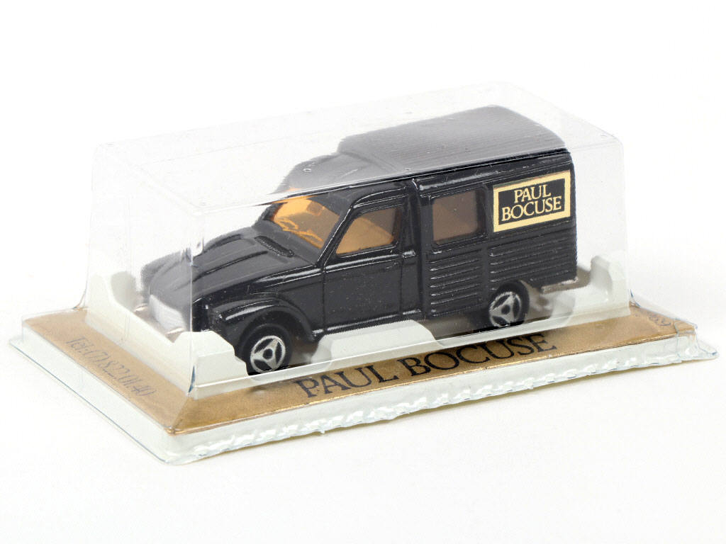 Lot 86 - MAJORETTE (FRANCE) (1)