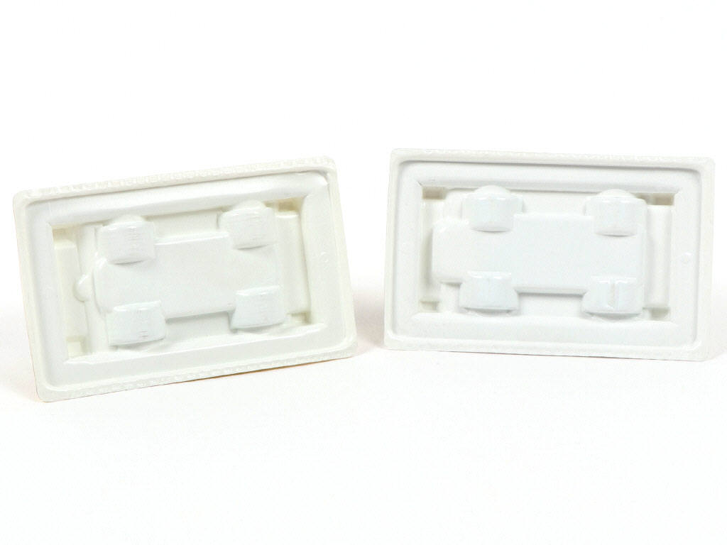 Lot 95 - MAJORETTE (FRANCE) (2)