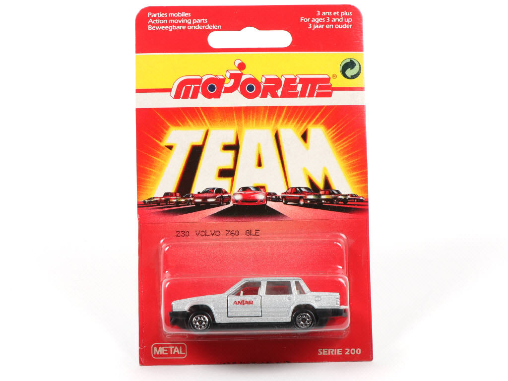 Lot 110 - MAJORETTE (FRANCE) (1)