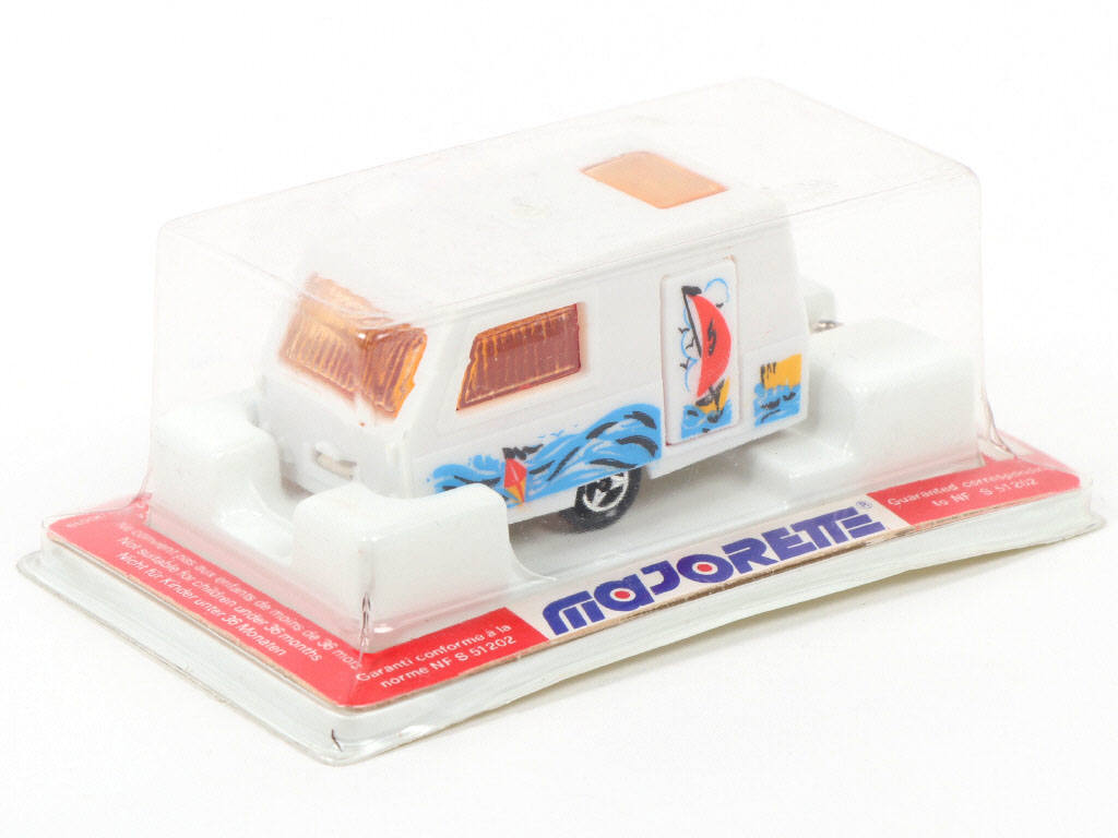 Lot 119 - MAJORETTE (FRANCE) (1)