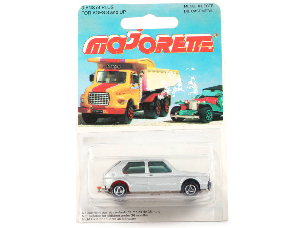 Lot 127 - MAJORETTE (FRANCE) (1)