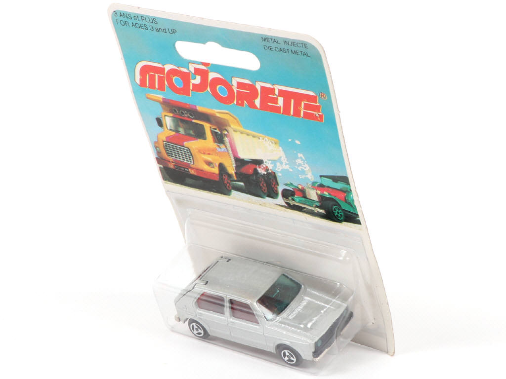 Lot 127 - MAJORETTE (FRANCE) (1)