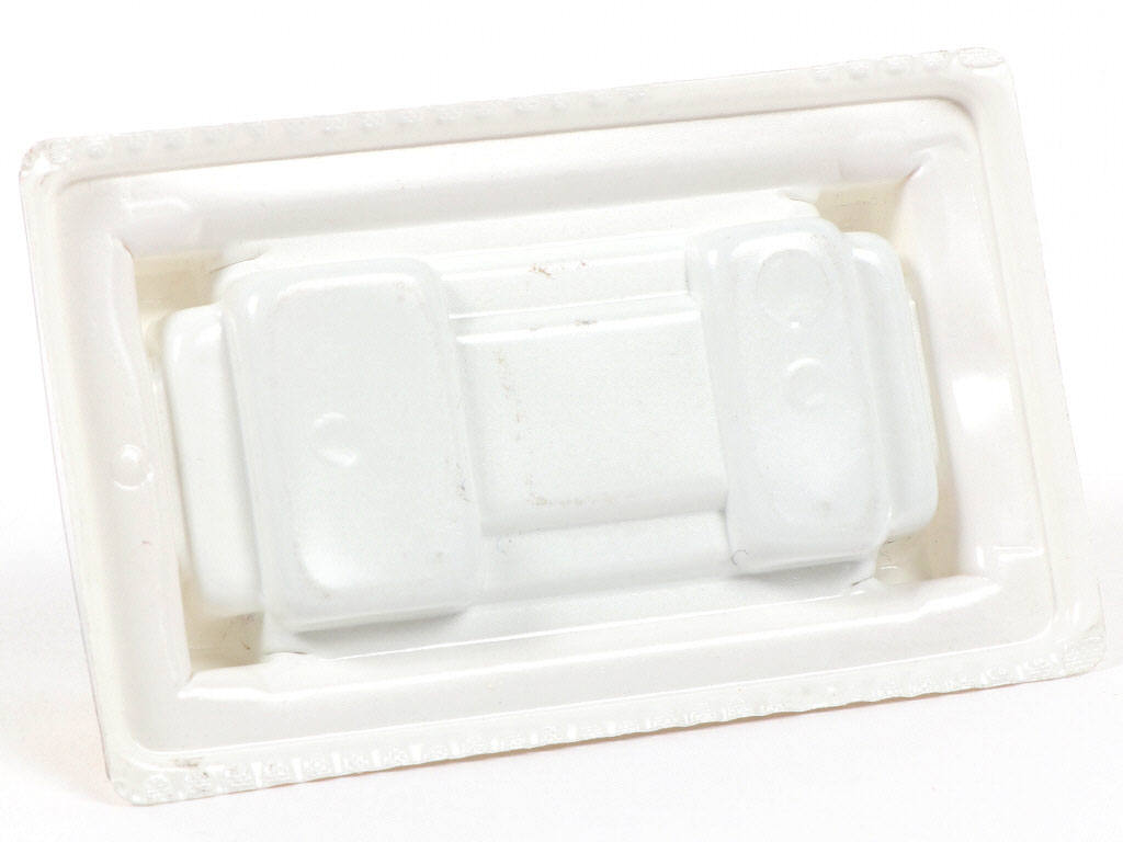 Lot 143 - MAJORETTE (FRANCE) (1)