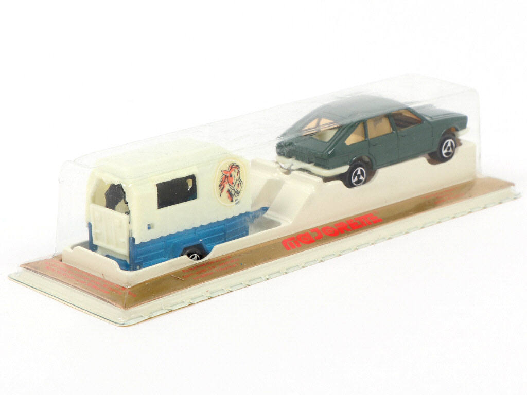 Lot 159 - MAJORETTE (FRANCE) (1)