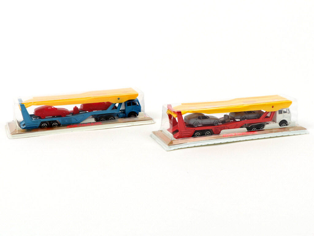 Lot 217 - MAJORETTE (FRANCE) (2)