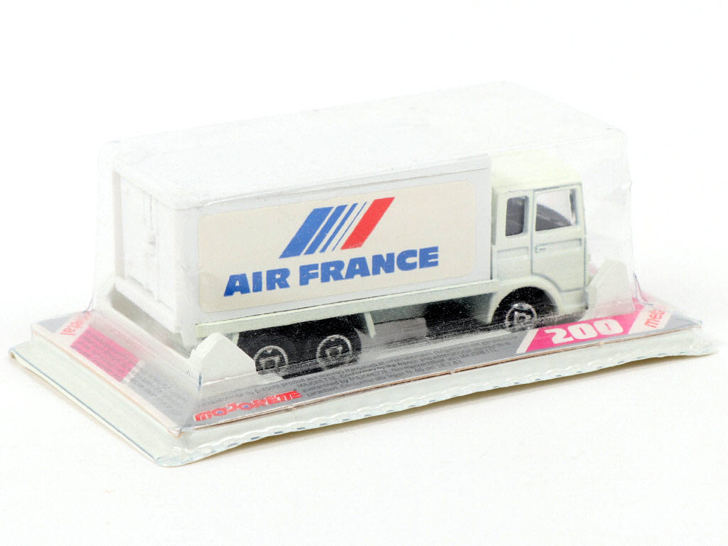 Lot 225 - MAJORETTE (FRANCE) (1)