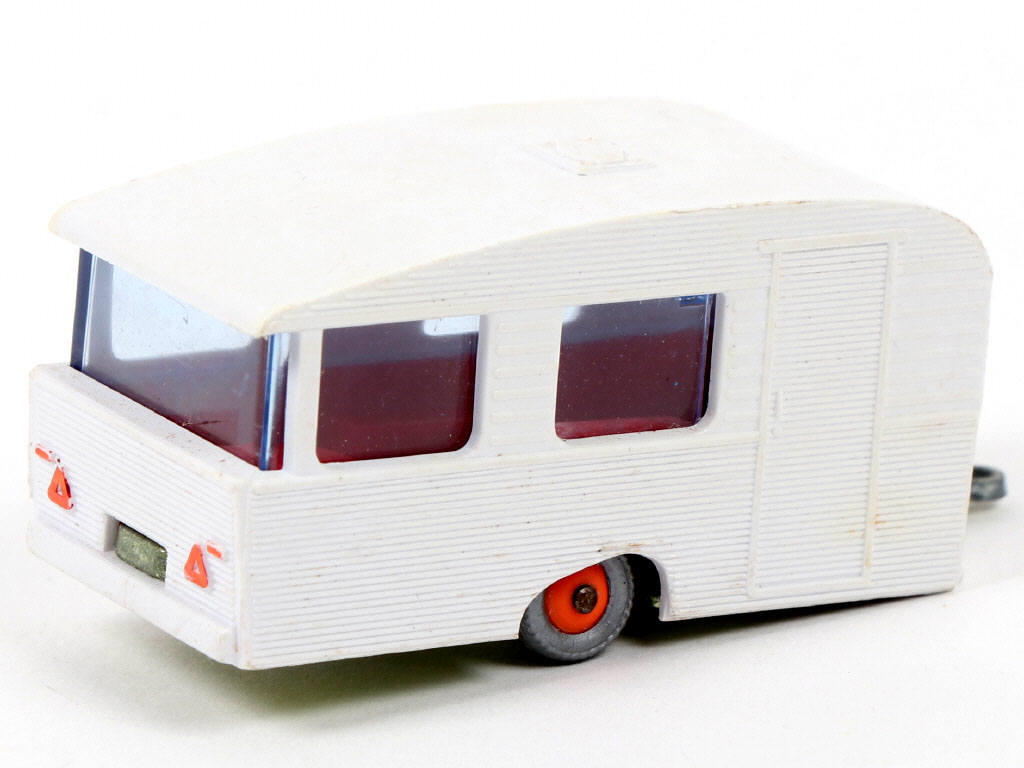 Lot 233 - MAJORETTE (FRANCE) (1)