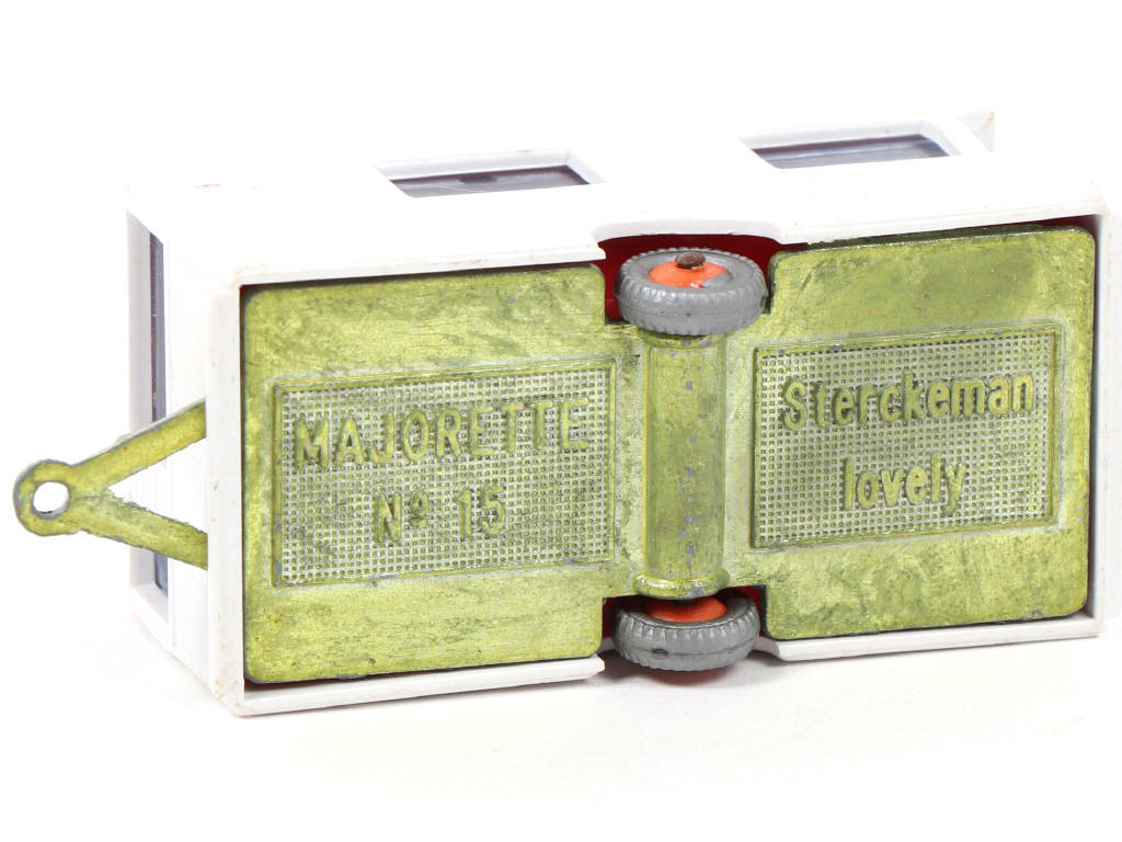 Lot 233 - MAJORETTE (FRANCE) (1)