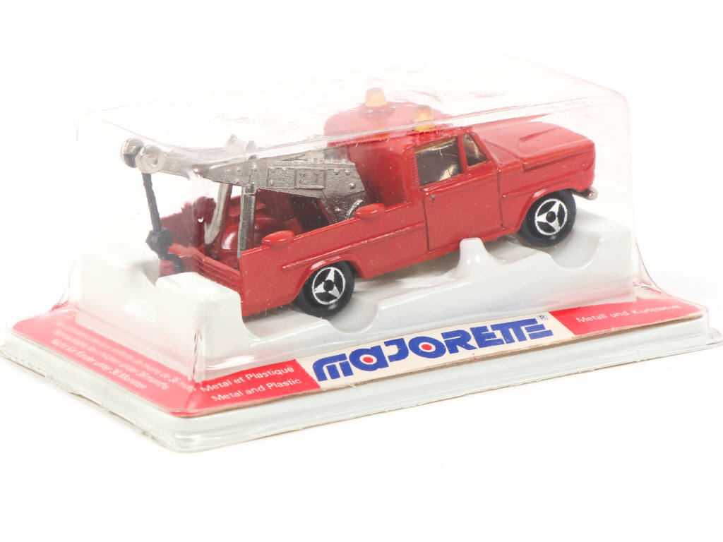 Lot 239 - MAJORETTE (FRANCE) (1)