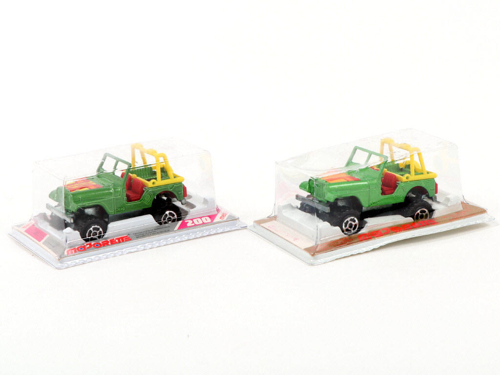 Lot 255 - MAJORETTE (FRANCE) (2)