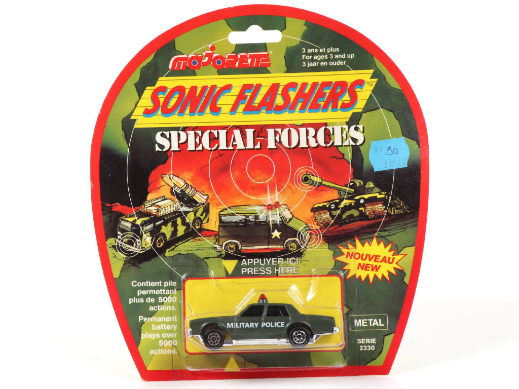 Lot 300 - MAJORETTE (FRANCE) (1)