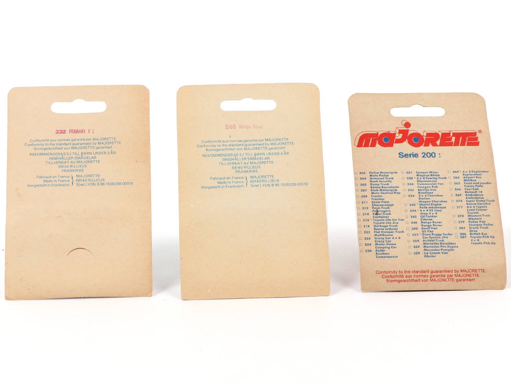 Lot 329 - MAJORETTE (FRANCE) (3)