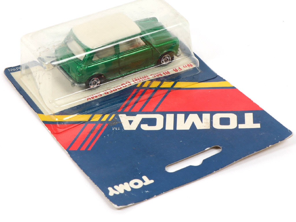 Lot 342 - TOMICA (JAPON) (1)