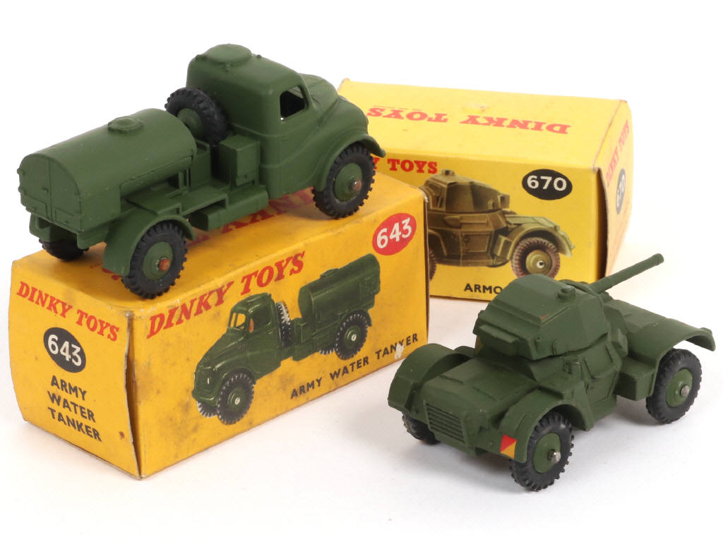 Lot 365 - DINKY TOYS (GB) (2)