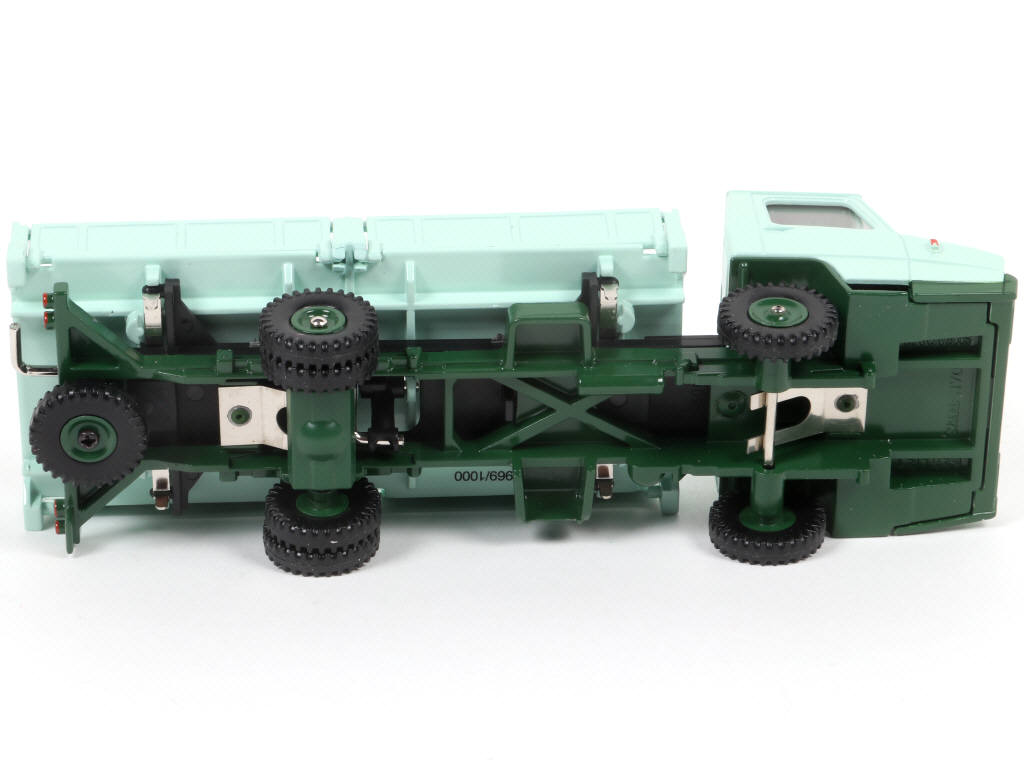 Lot 332 - DAN-TOYS (FRANCE) (1)