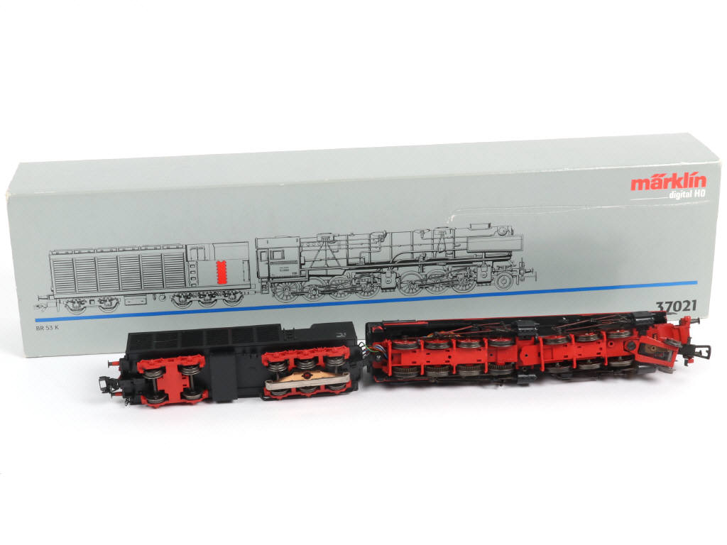 Lot 32 - MÄRKLIN 'HO' (ALLEMAGNE) (1)