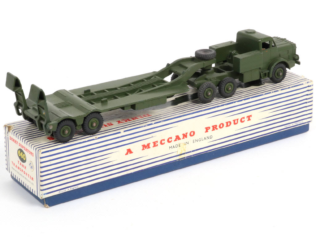 Lot 356 - DINKY TOYS (GB) (1)