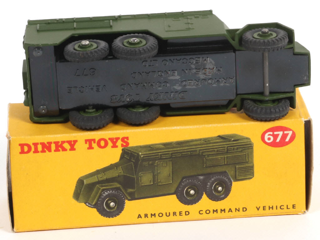 Lot 352 - DINKY TOYS (GB) (1)