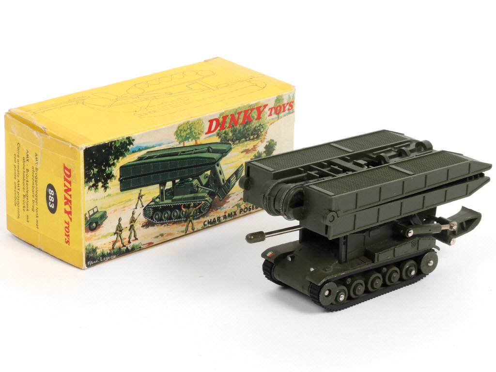 Lot 400 - DINKY TOYS (FRANCE) (1)