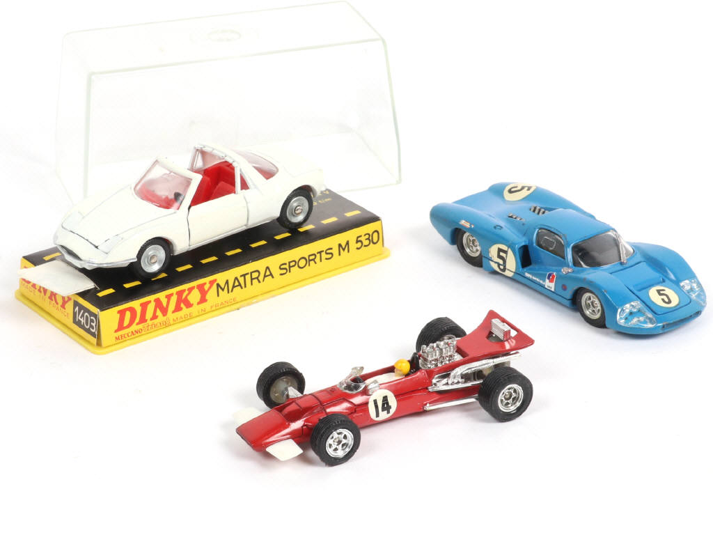 Lot 420 - DINKY TOYS (FRANCE) (3)