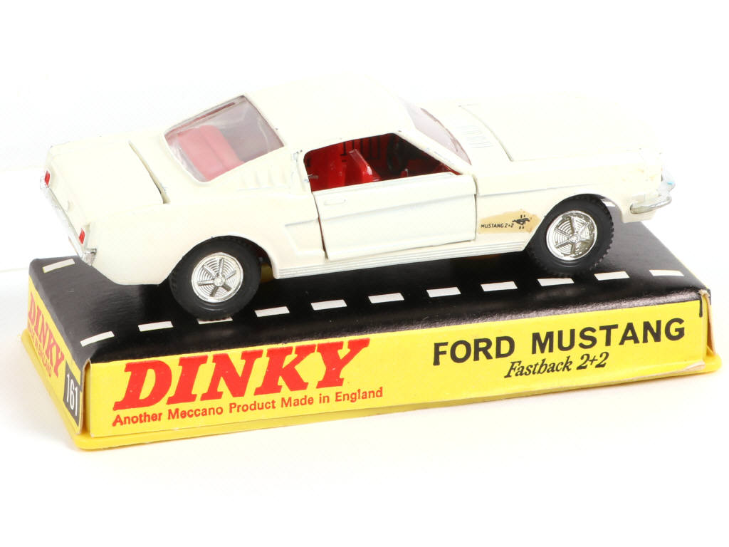 Lot 162 - DINKY TOYS (GB) (1)