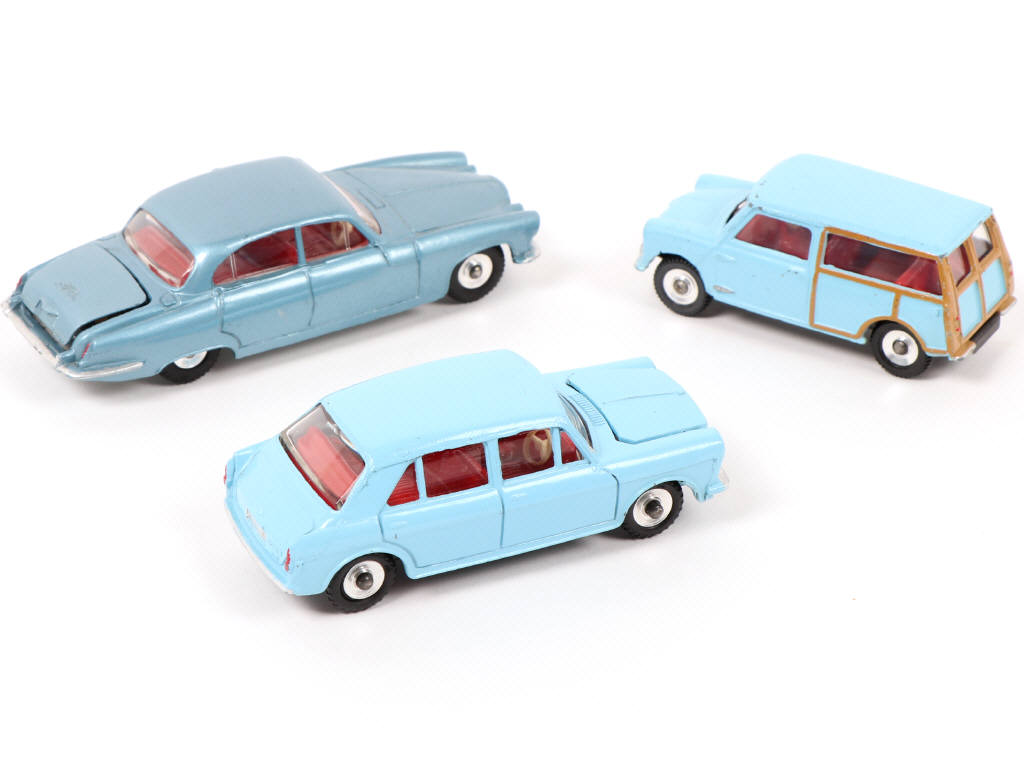 Lot 169 - DINKY TOYS (GB) (3)