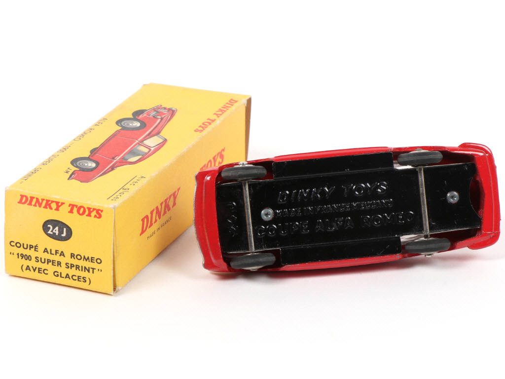 Lot 144 - DINKY TOYS (FRANCE) (1)