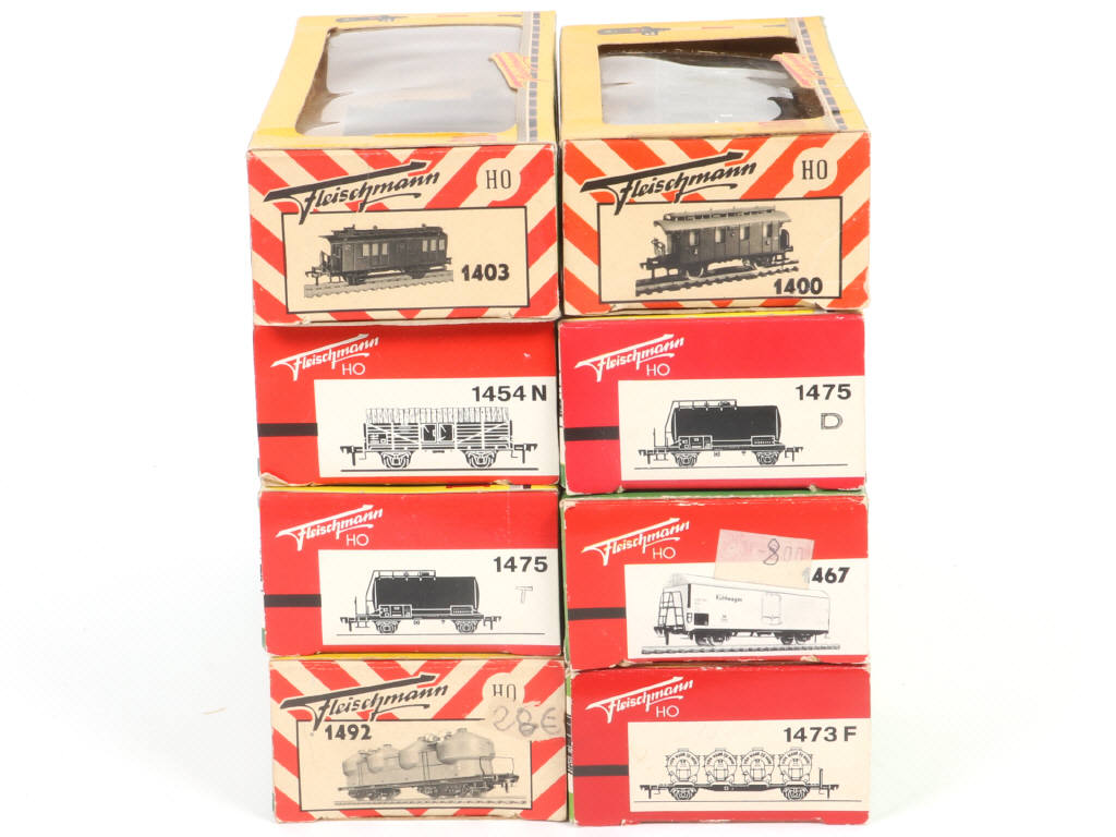 Lot 42 - FLEISCHMANN 'HO' (ALLEMAGNE) (8)