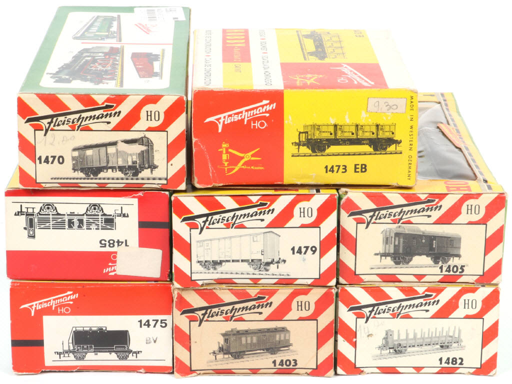 Lot 43 - FLEISCHMANN 'HO' (ALLEMAGNE) (8)